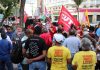 Trabalhadores manifestam-se contra a reforma da Previdência no Centro de Fortaleza