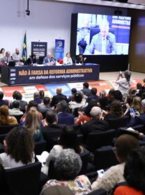 Servidores e entidades denunciam retrocessos da Reforma Administrativa e alertam para ameaça aos direitos do povo brasileiro